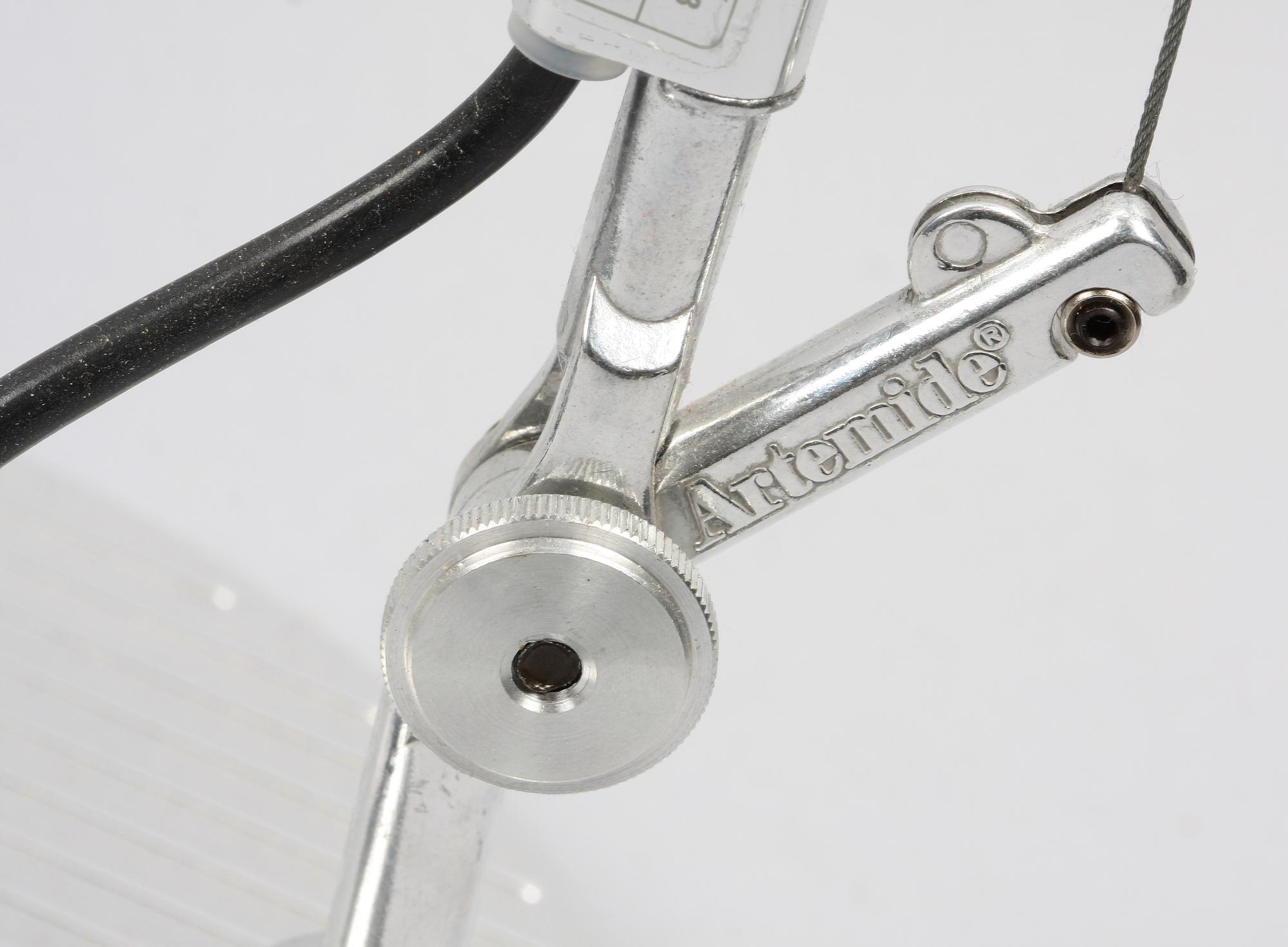 BORDSARMATUR, metall. Artemide, Tolomeo Bord, design: Michele De Lucchi, Giancarlo Fassina.