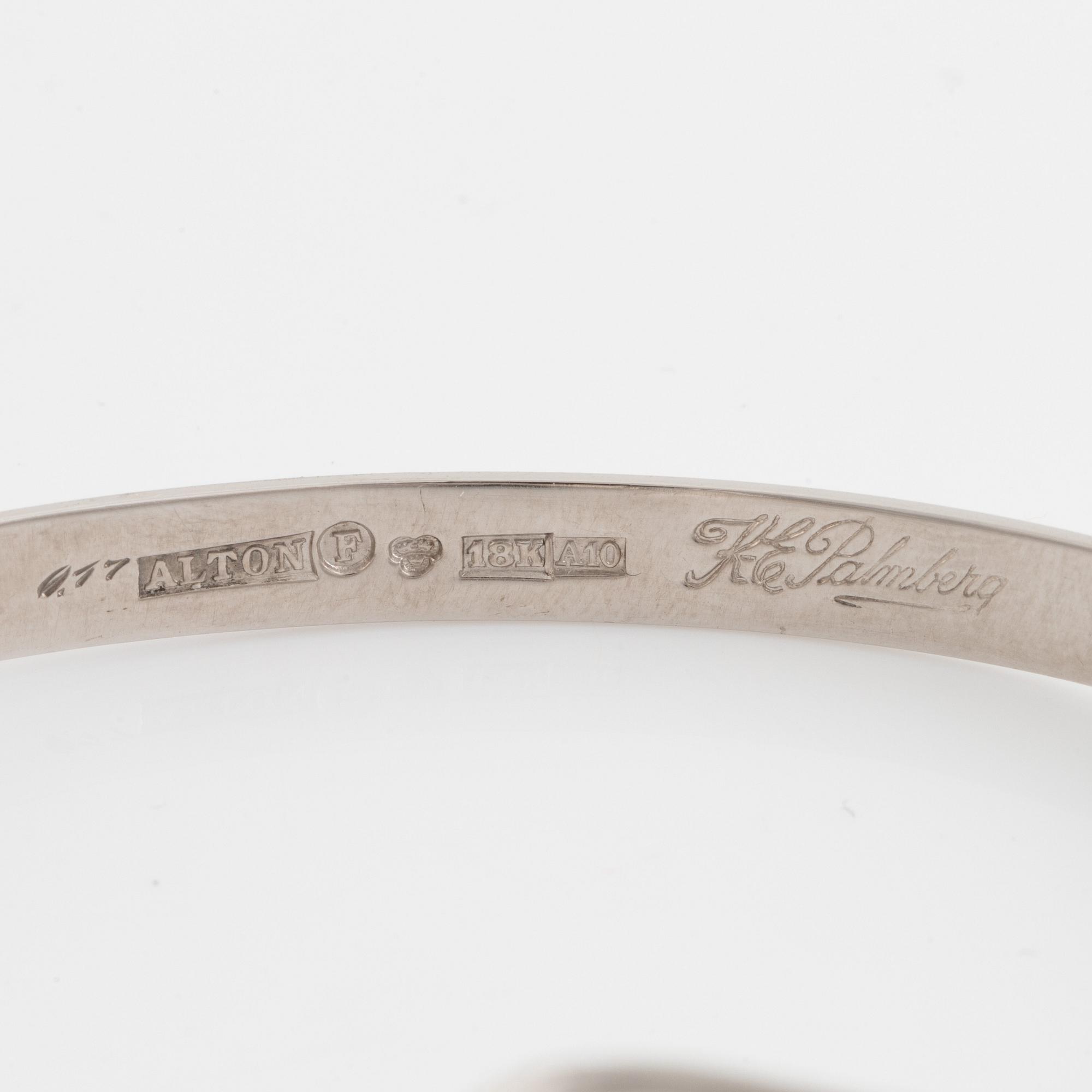 Karl-Erik Palmberg, Alton, armring, 18K vitguld med briljantslipade diamanter.