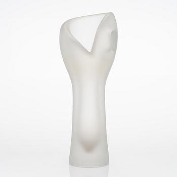 Timo Sarpaneva, a glass vase, signed Timo Sarpaneva Iittala.