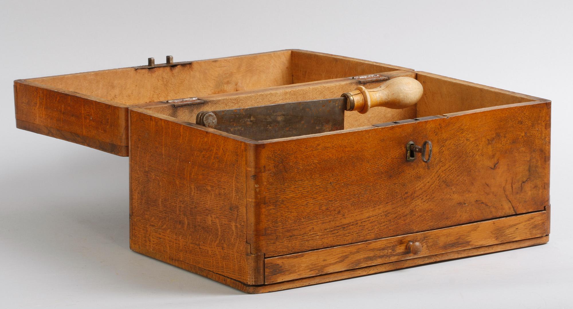 SOCKERSKRIN, ek, 1800-tal.