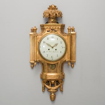VÄGGPENDYL, gustaviansk, av Jacob Kock i Stockholm, verksam 1763-1803.