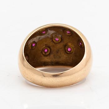 A 14K gold ring with synthetic rubies, Helsinki 1948.
