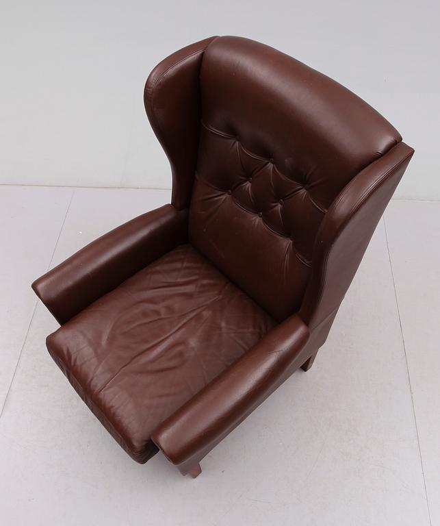 ÖRONLAPPSFÅTÖLJ, 1900-talets andra hälft.