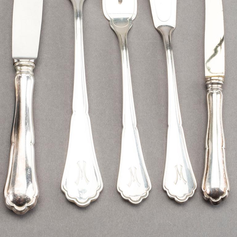 118 pcs silver Cutlery.