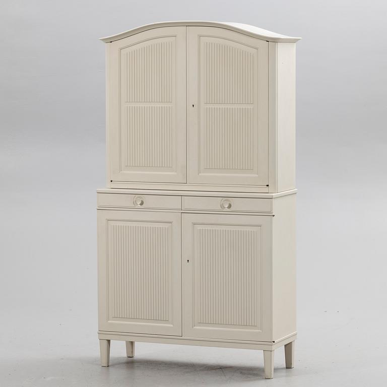 Carl Malmsten, Cabinet, "Herrgården", Svenska Möbelfabrikerna Bodafors, second half of the 20th century.