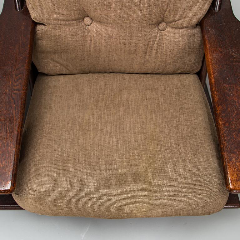 Esko Pajamies, A pair of 1970s 'Pele' armchair for Lepofinn, Finland.