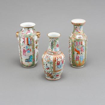 VASER, 3 st, porslin, Kanton, Kina, sent 1800-tal.