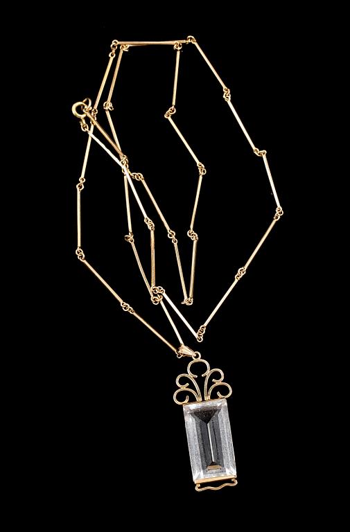 HALSBAND MED HÄNGE, 18K guld och bergkristall, Stigbert, Engelbert Heribert AB Stockholm 1945.