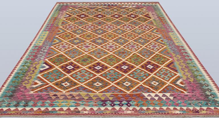 A Kilim rug, approx. 293 x 206 cm.