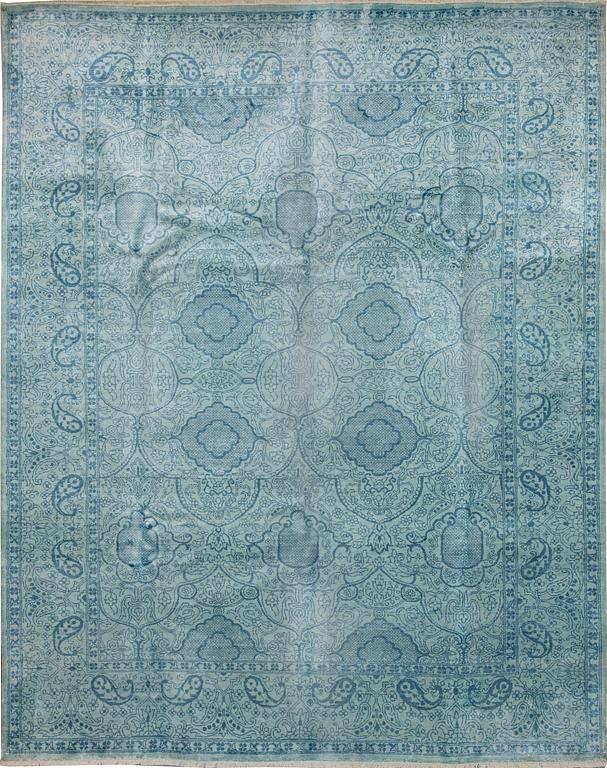 Matta, sk Bambu Silke, ca 306 x 243 cm.