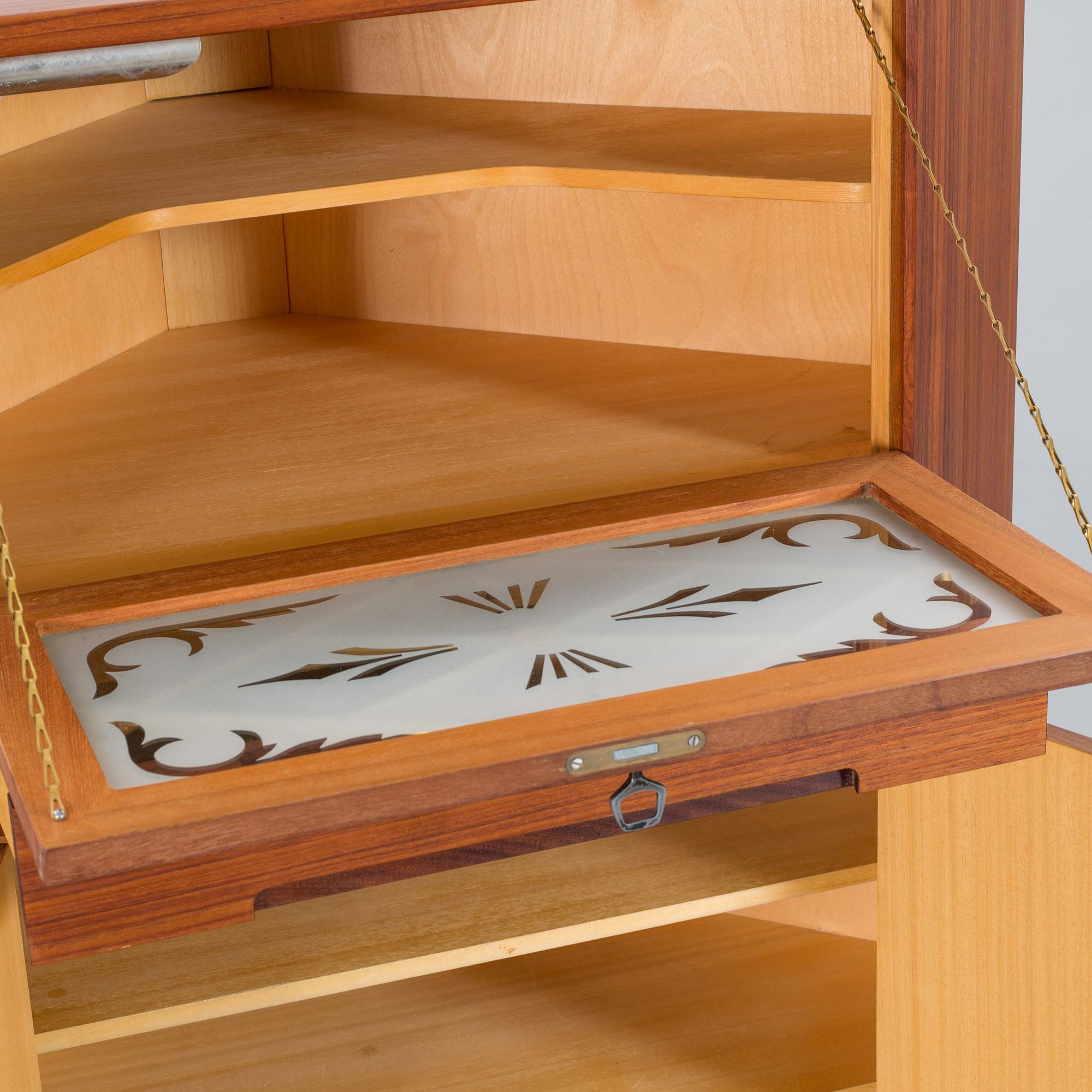 HÖRNSKÅP, TEAK, 1950-60-tal-.