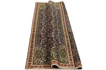 Matta, Ardebil, ca. 288 x 181 cm.