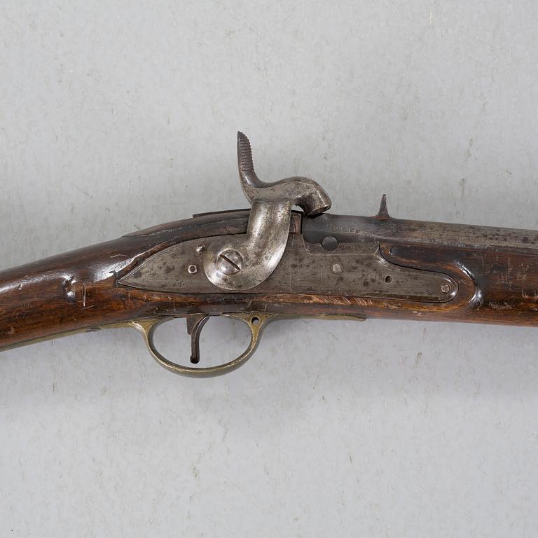 SLÅGLÅSGEVÄR, m/1851.