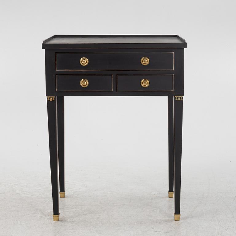 Sidobord, Gustaviansk stil, sent 1800-tal.