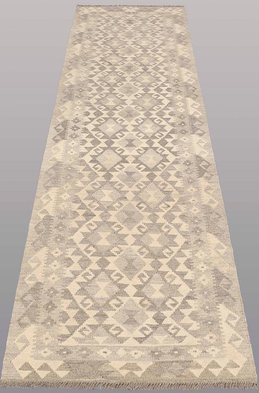 GALLERIMATTA, Kelim, ca 290 x 83 cm.