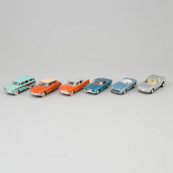 16 MODEL CARS, Dinky Toys.