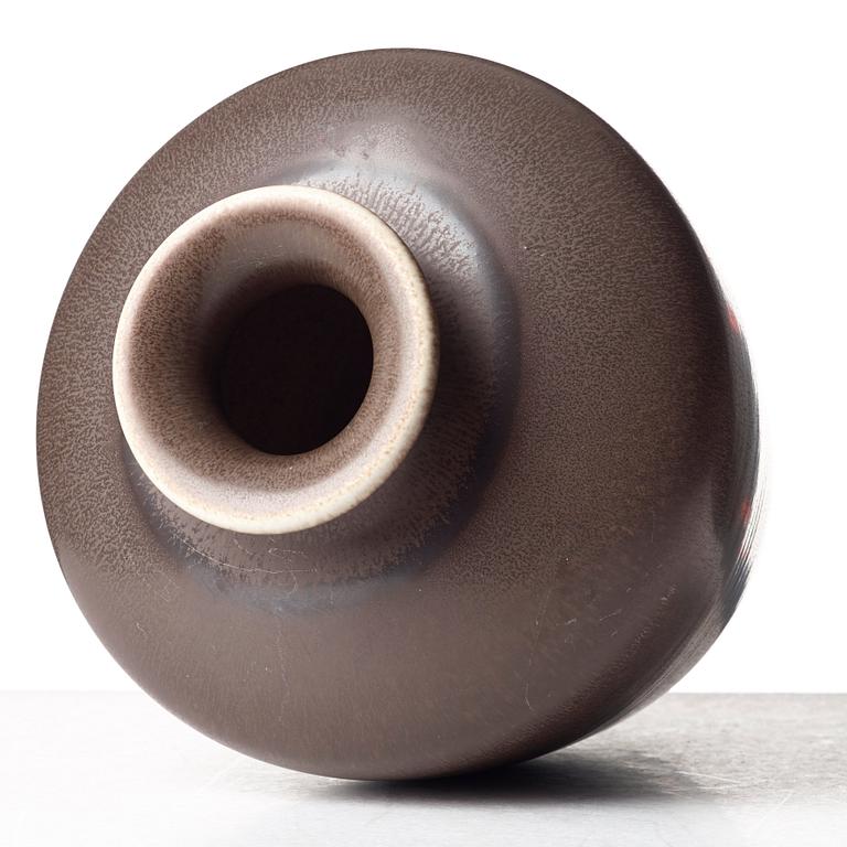 Berndt Friberg, a stoneware vase, Gustavsberg studio, Sweden 1965.