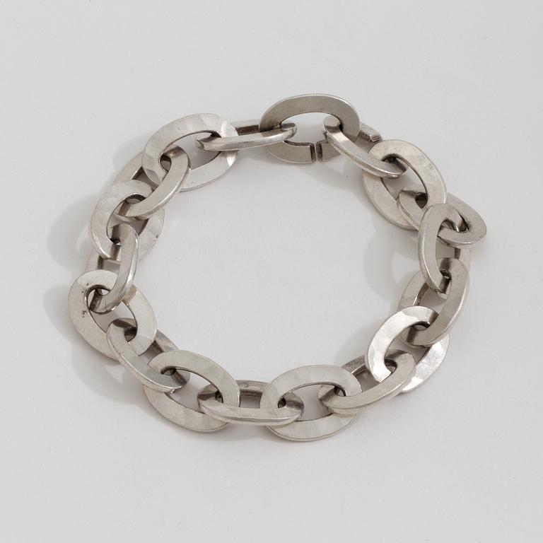 A braclet by Ray Urban, Stockholm, 1994.