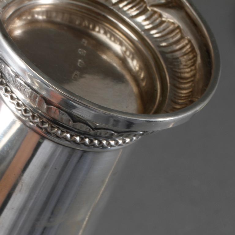 PARTI SILVER, 8 delar, 1800-talets samt 1900-talets första hälft, total vikt 586 g.