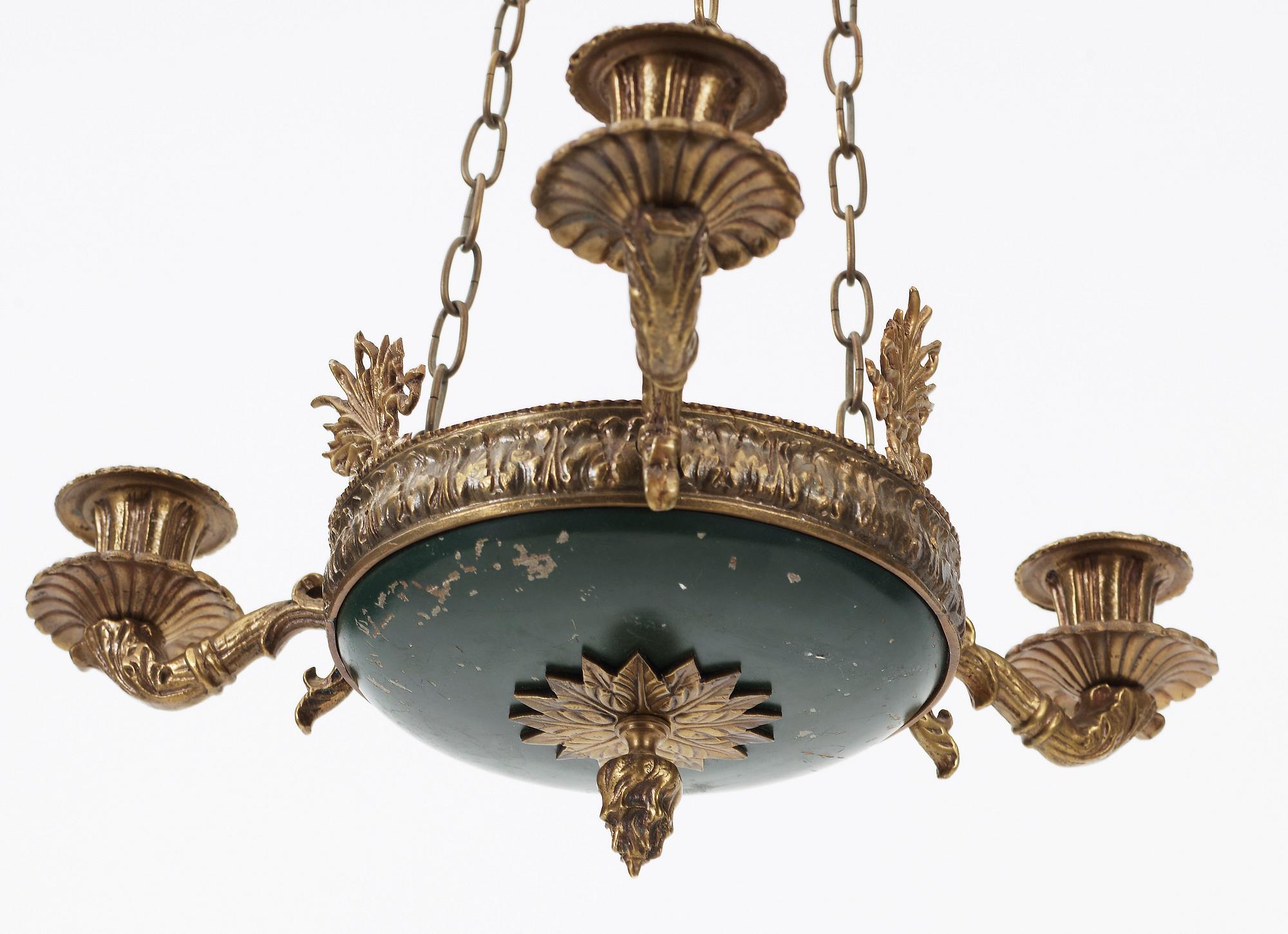 AMPLAR, ett par, empirestil, 1900-talets första hälft. Stämplade Stadsmissionens Industrihem, Stockholm. H 58.