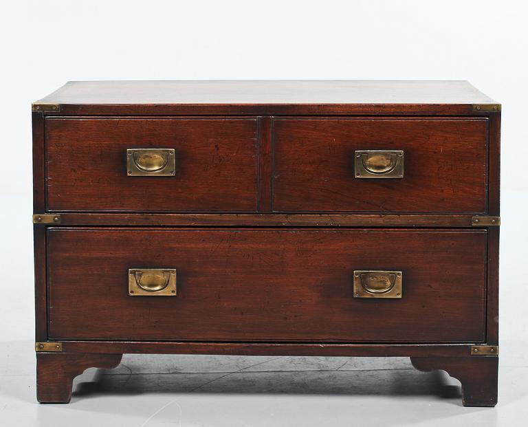 BYRÅ, engelsk-stil, 1900-talets andra hälft.