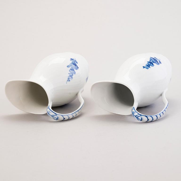 ROYAL COPENHAGEN, A 40-piece set of 'Blå Blomst" tablewear, second half of the 20th century.