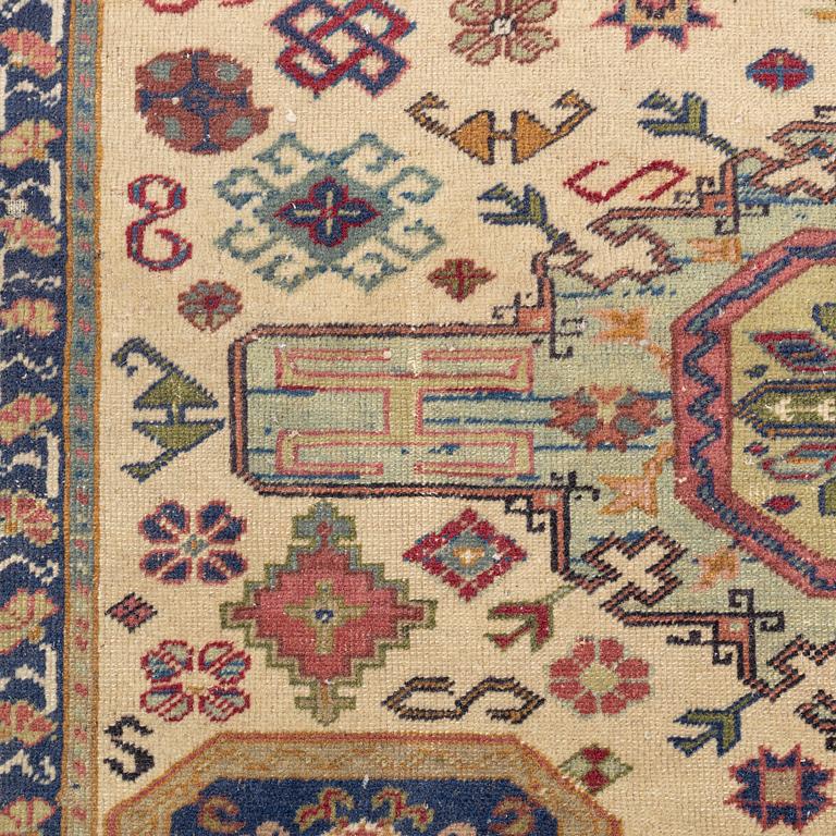 Matta, turkiet, semiantik. 165 x 120 cm.