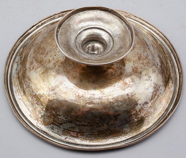 FAT PÅ FOT, silver, Österrike-Ungern, 1800-talets andra hälft. Vikt ca 296 gram.