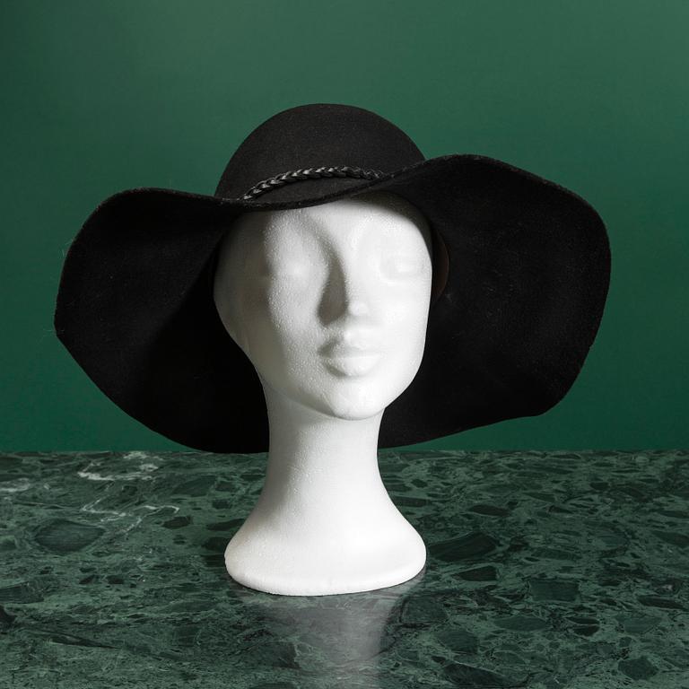 A hat by PUCCI, size II.