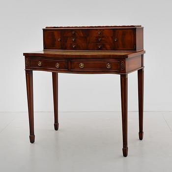 DAMSKRIVBORD, Sheratonstil, England, 1900-talets andra hälft.