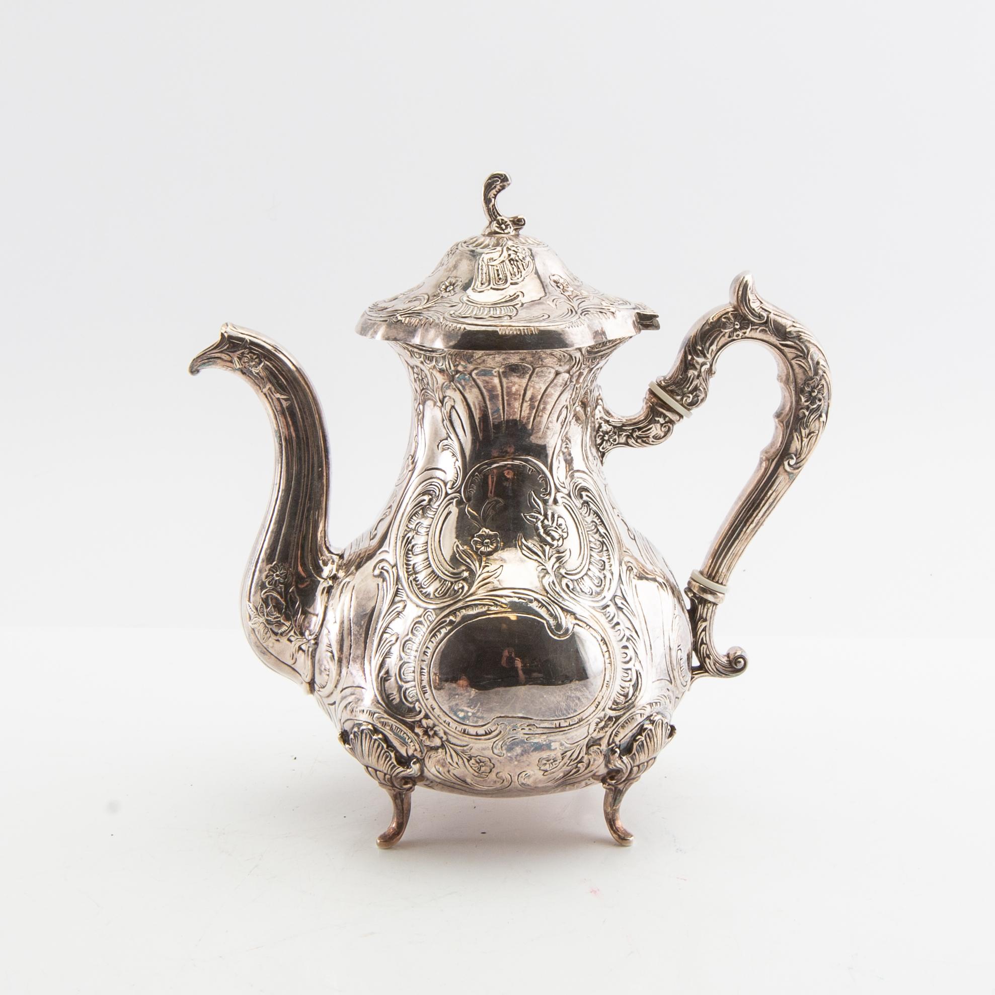 Coffee service 4 dl Rokoko style silver GEWE Malmö 1974/75.