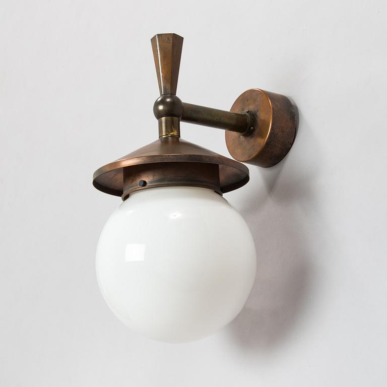 Paavo Tynell, a 1930/1940's wall light / out door light model '7301' for Taito.