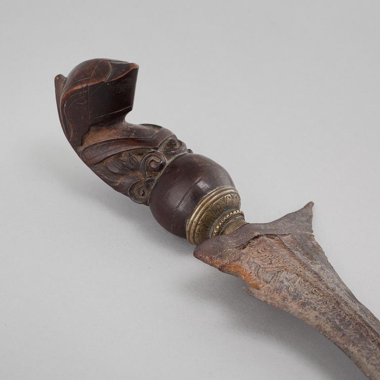 An early 20th century kris / keris, probably from Indonesia.