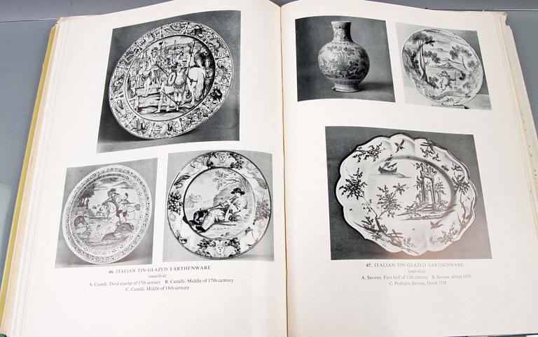 BÖCKER, 2+1 st, "Pottery and Porcelain" resp "European Ceramic Art".