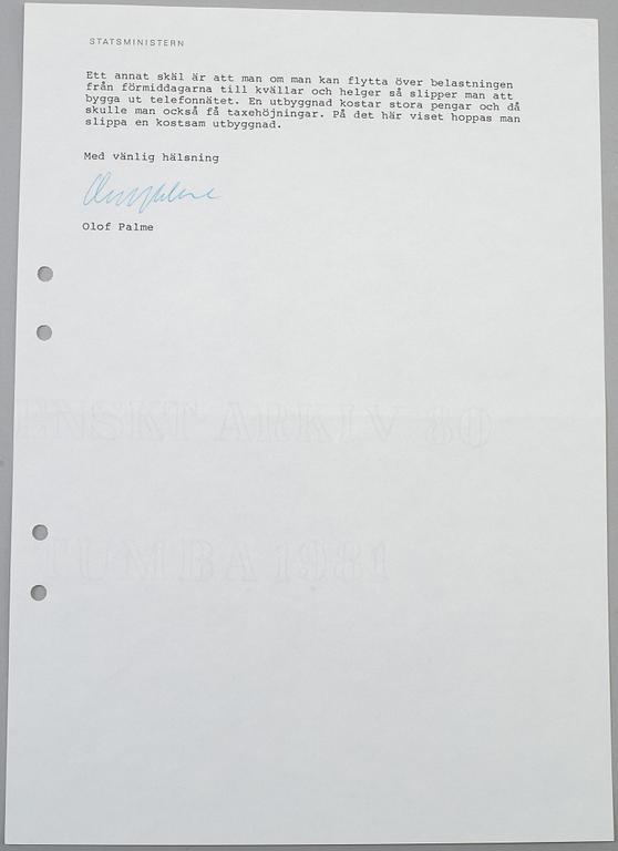 OLOF PALME. 18 hand signed letters dated September 1982-February 1986.