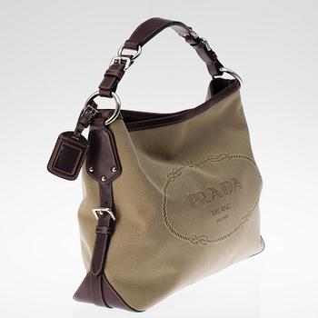 VÄSKA, Prada.