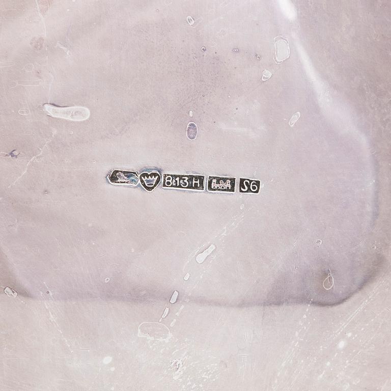 A silver coffee pot and bread basket, Kultakeskus, Hämeenlinna 1947 and 1934.