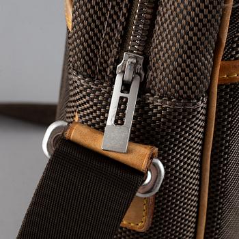 Louis Vuitton, Terra Damier Geant Citadin PM Messenger Bag, 2008.