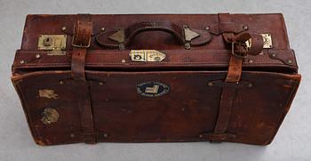 VÄSKA, skinn, 1900-talets första hälft.