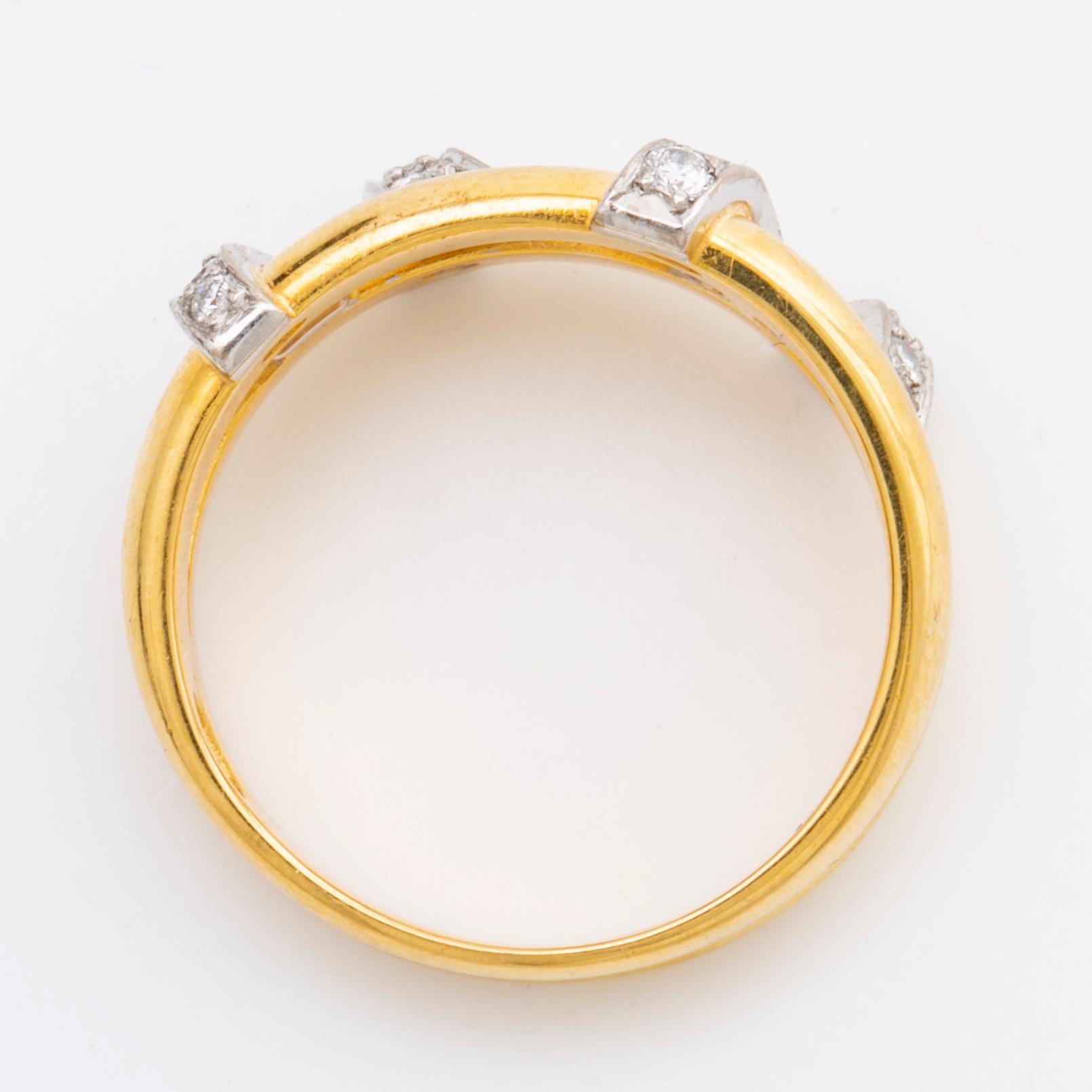 ENGELBERT RING 18k guld m briljanter 0,24 ct totalt ingraverat, Stockholm 1996, original etui och box.