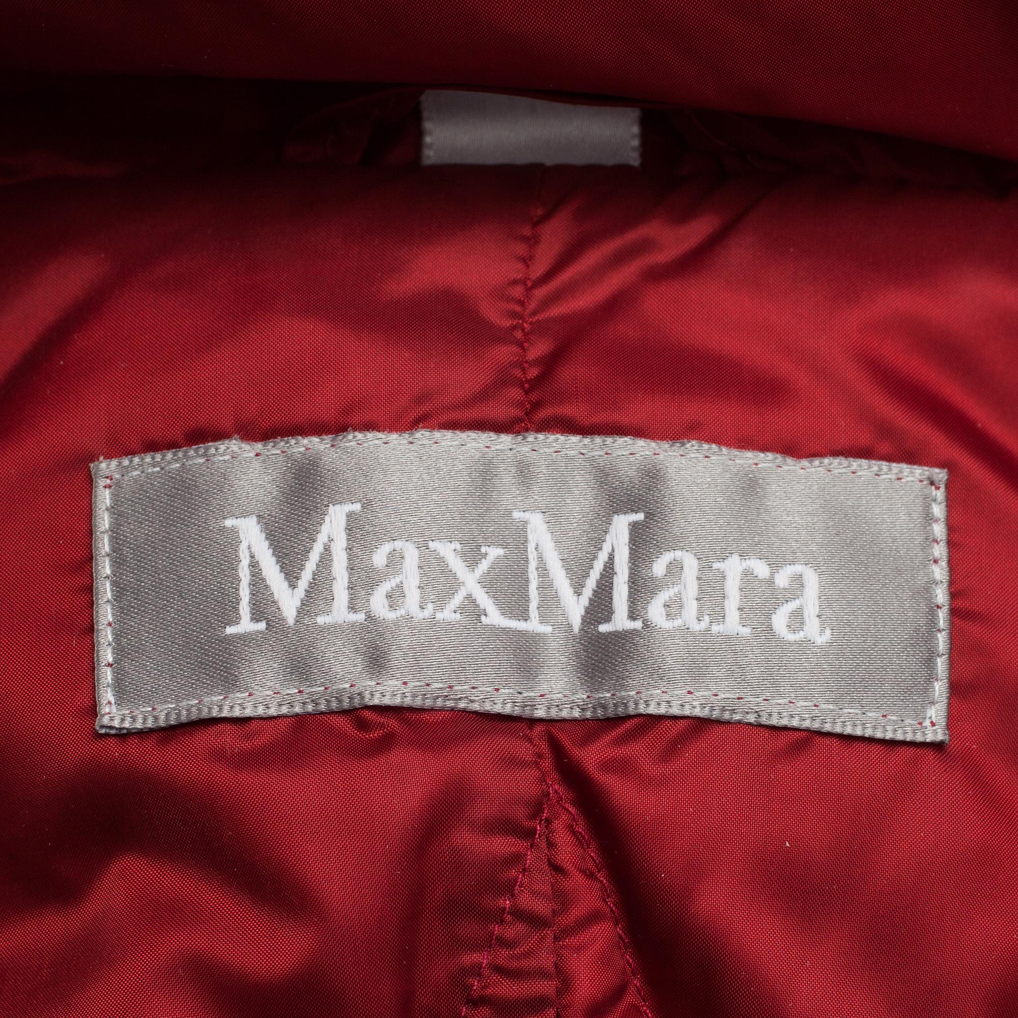 JACKA, Max Mara.