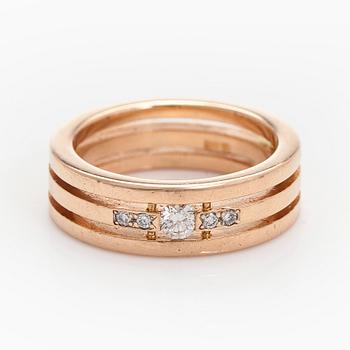 Sormus, briljanttihiotut timantit, 14K kultaa.