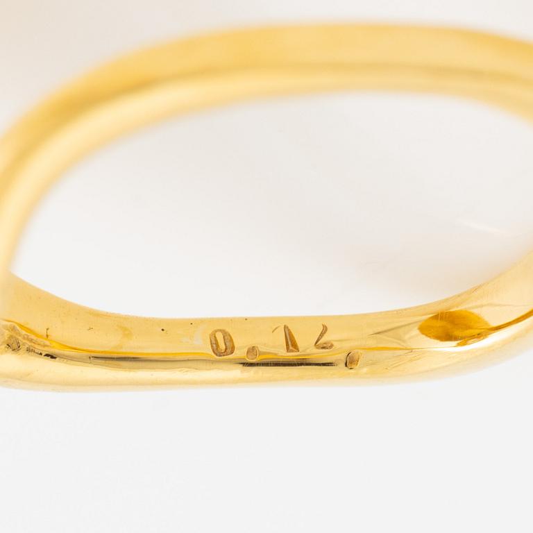 Ring, 18K gold set with a round brilliant-cut diamond.