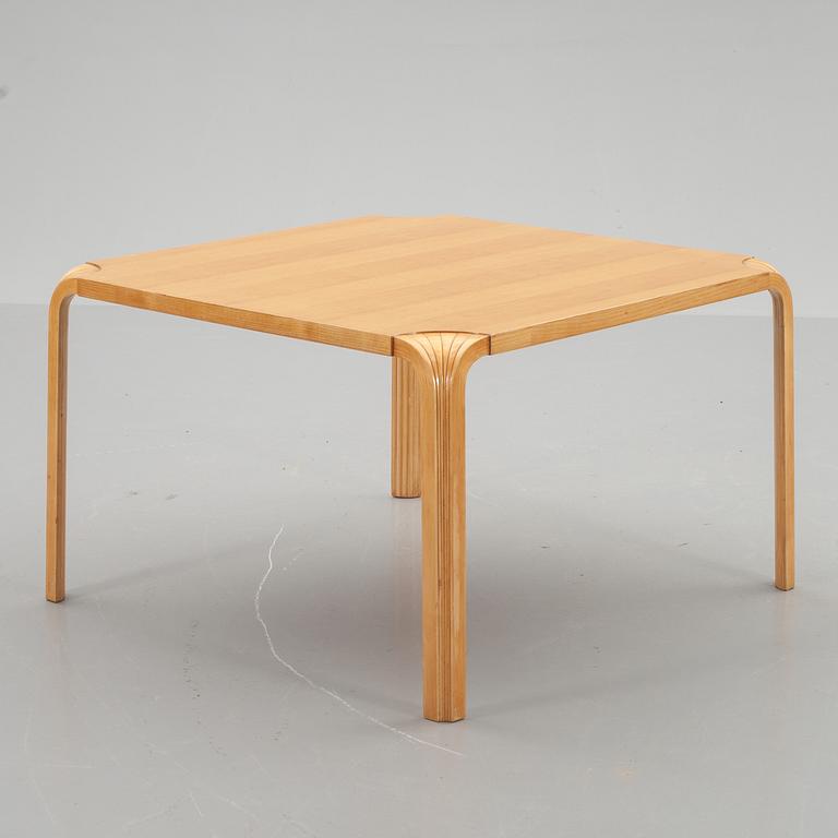 SOFFBORD, Alvar Aalto, Fan-leg.