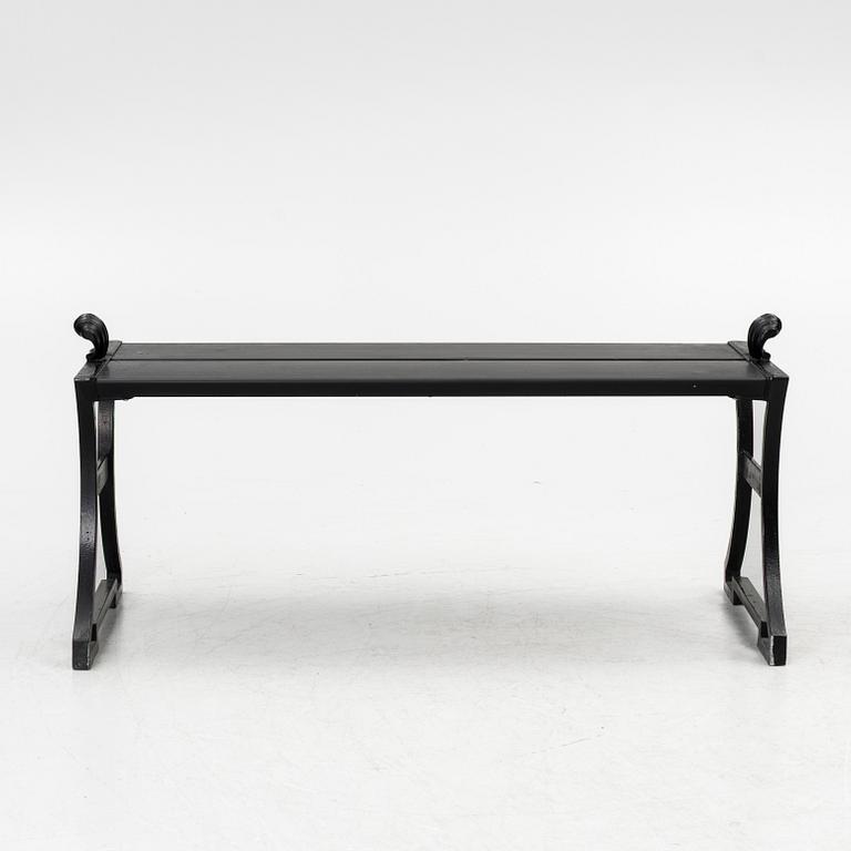 Folke Bensow, a 'Sneckan' bench, Byarums Bruk, end of the 20th century.