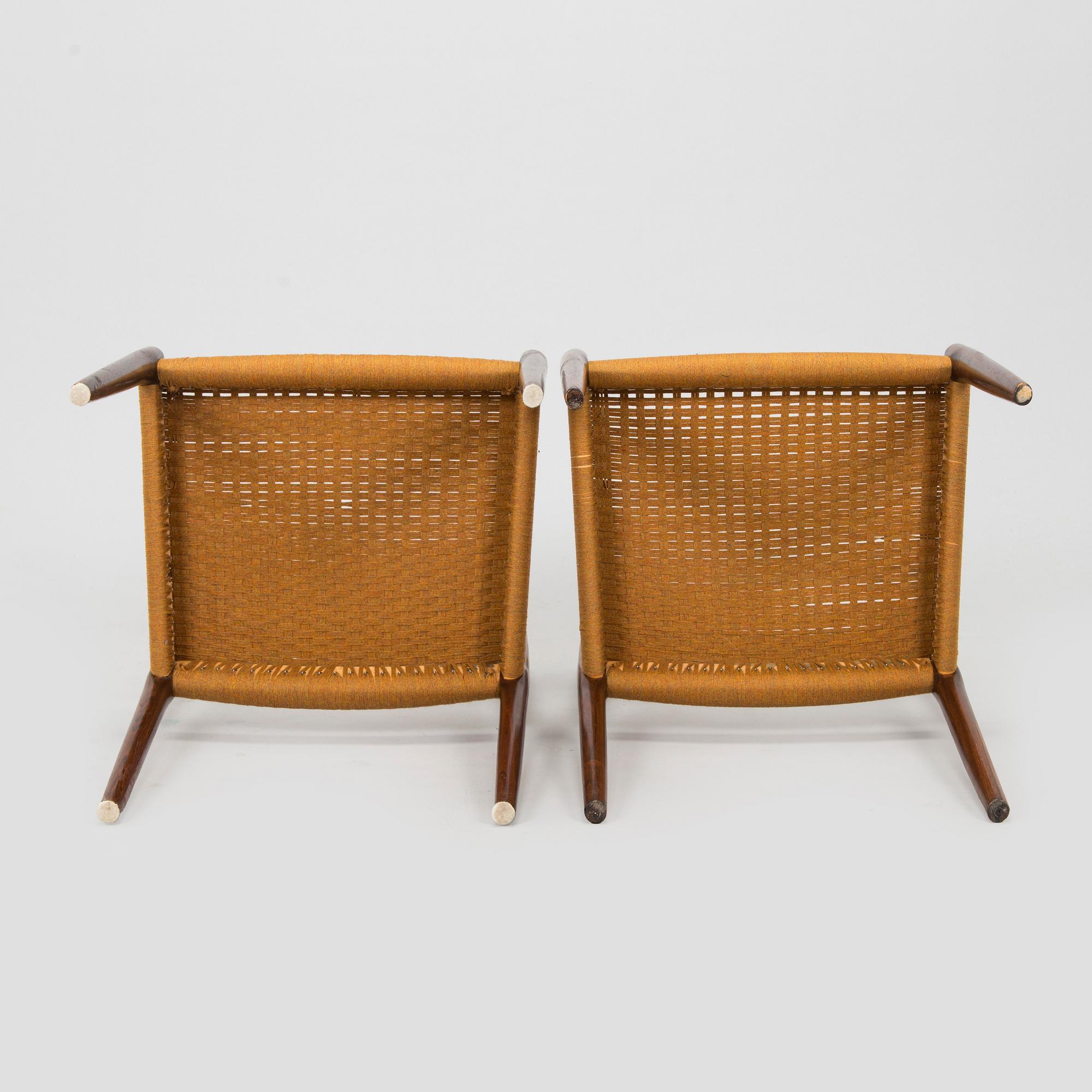 Niels Otto Møller, tuoleja, 6 kpl,  "77", J.L. Møllers Møbelfabrik, Tanska 1900-luvun puoliväli.