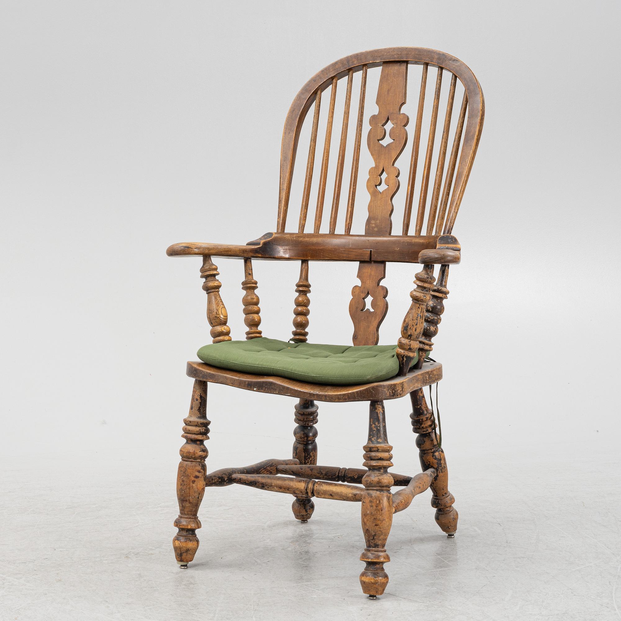 Armchair, Windsor model, England, 19th century.