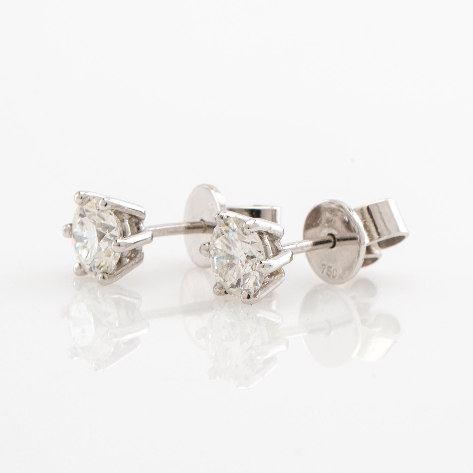 Earrings, a pair, 18K white gold with brilliant-cut diamonds.