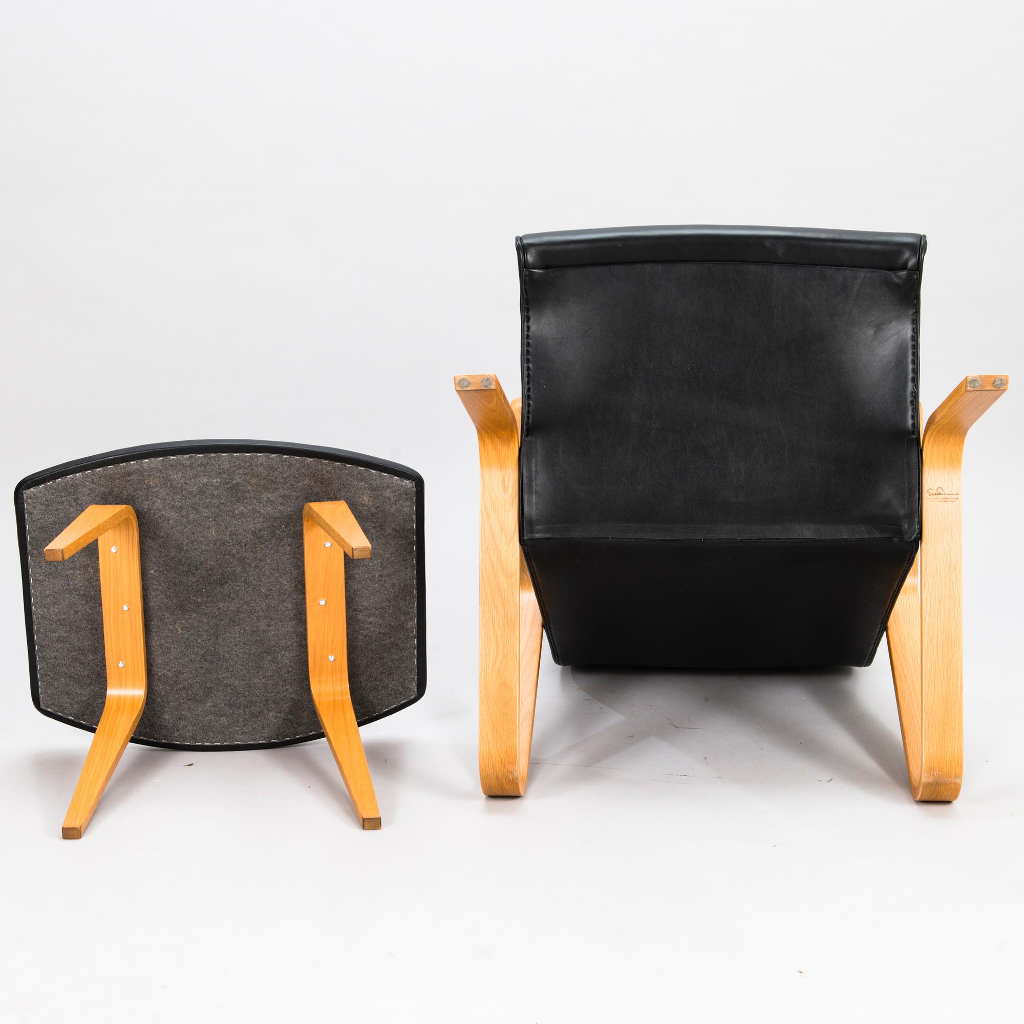 EERO SAARINEN, fåtölj samt fotpall, "Grasshopper", licenstillverkad av Tetrimäki Finland.