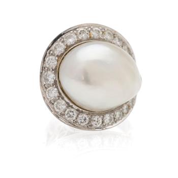 Jürgen Girgsdies, ring, 18K, diamanter, pärla, Stockholm, 1977.